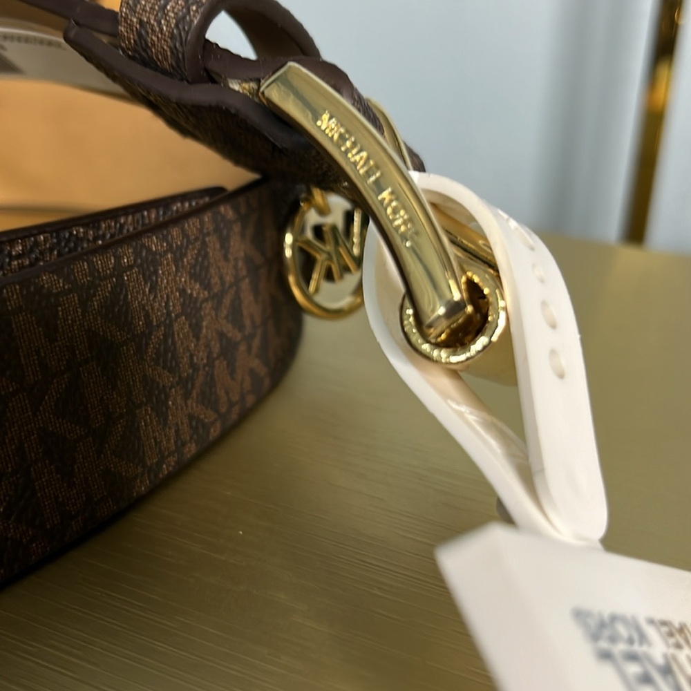 Michael Kors MK Logo Belt - Picture 4 of 6